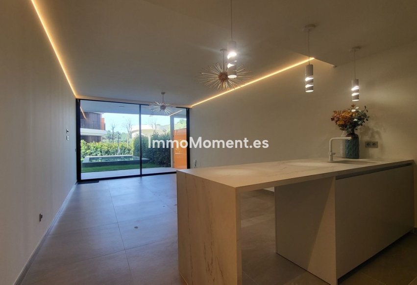 Resale - Apartment - Fuengirola - Higueron