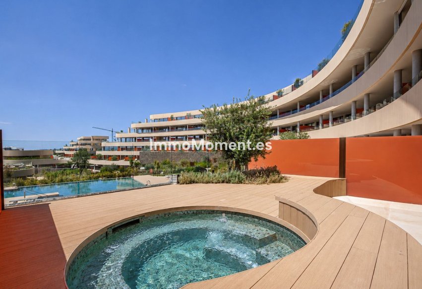 Resale - Apartment - Fuengirola - Higueron