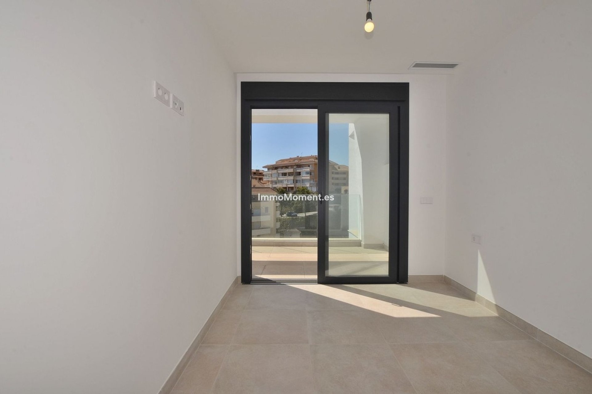 Resale - Apartment - Fuengirola - Higueron