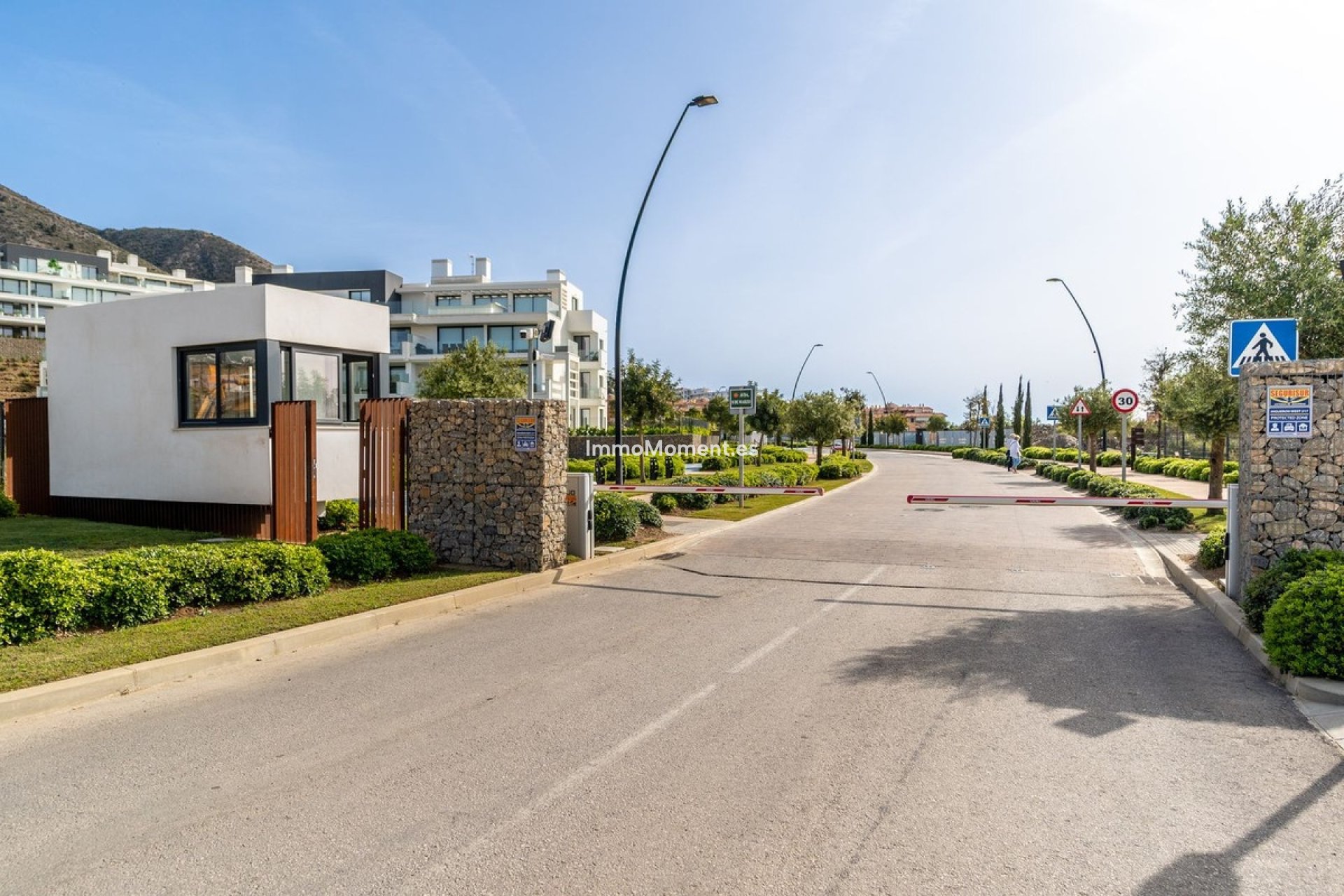 Resale - Apartment - Fuengirola - Higueron