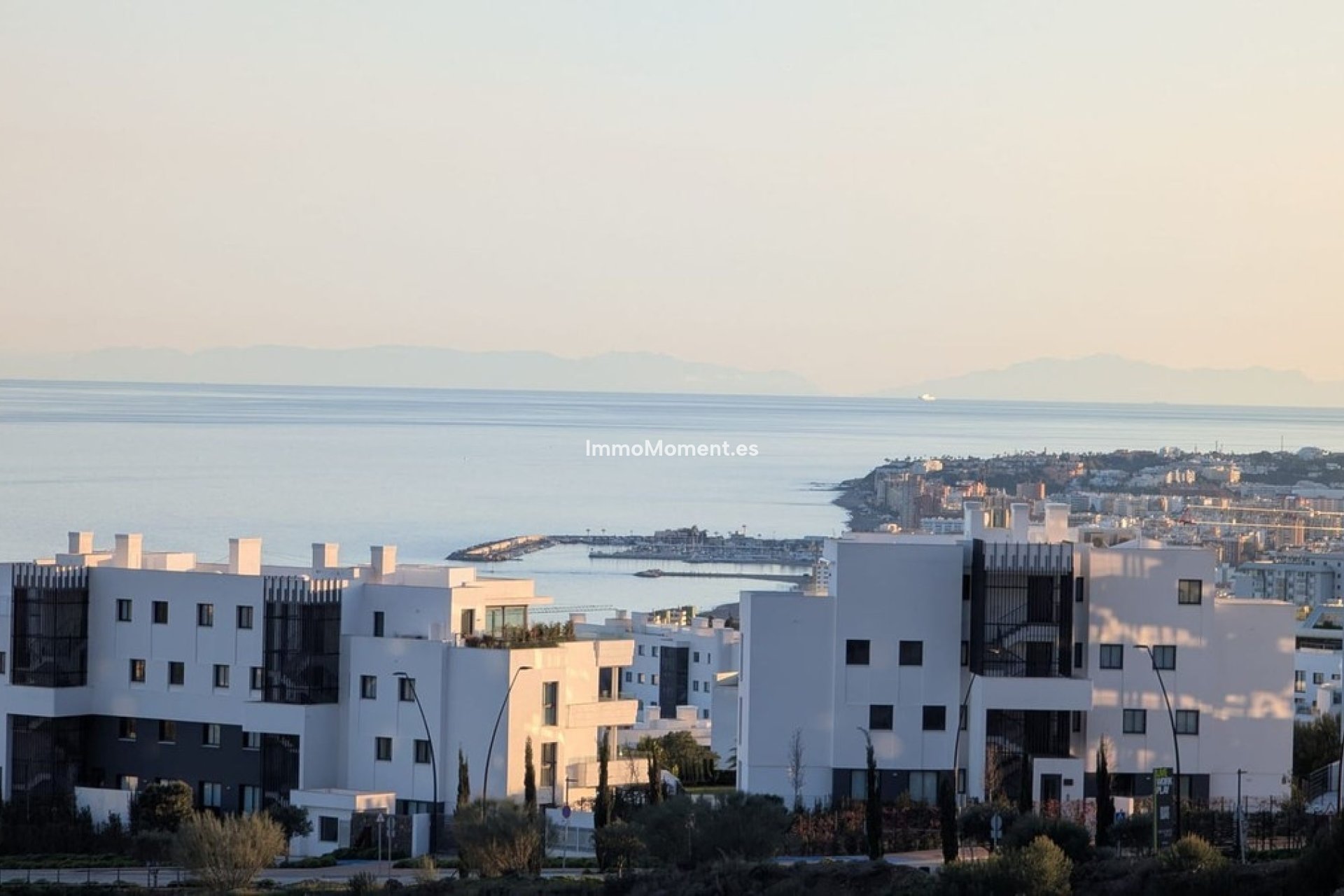 Resale - Apartment - Fuengirola - Higueron