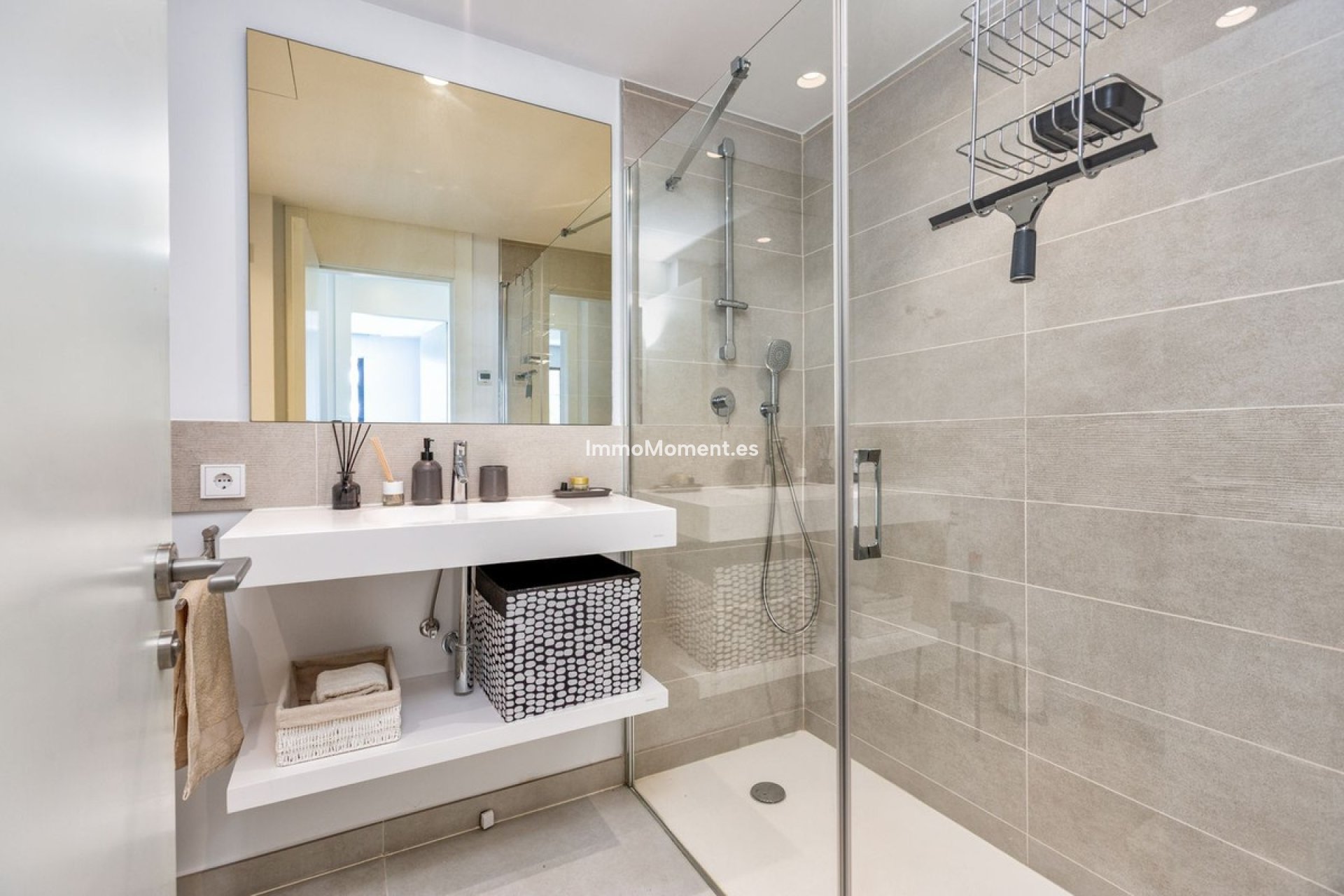 Resale - Apartment - Fuengirola - Higueron