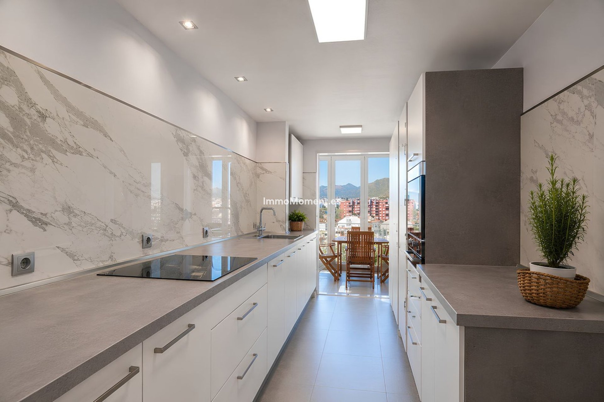 Resale - Apartment - Fuengirola - Los Boliches