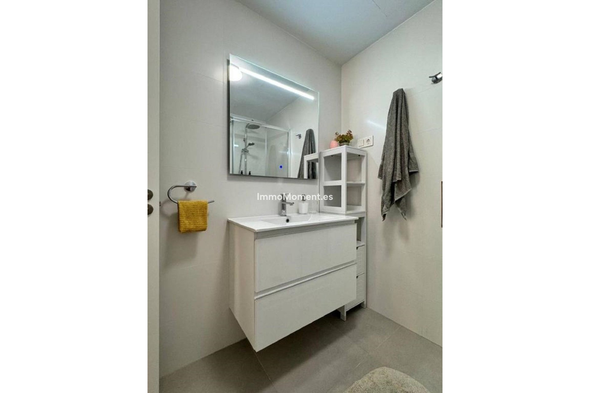 Resale - Apartment - Fuengirola - Los Boliches