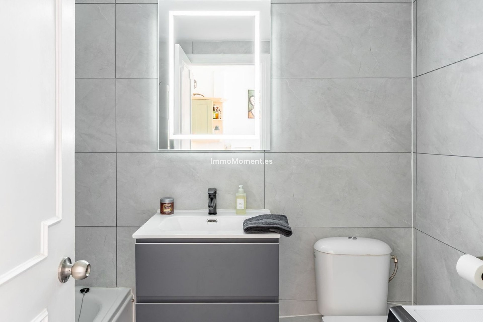 Resale - Apartment - Fuengirola - Torreblanca