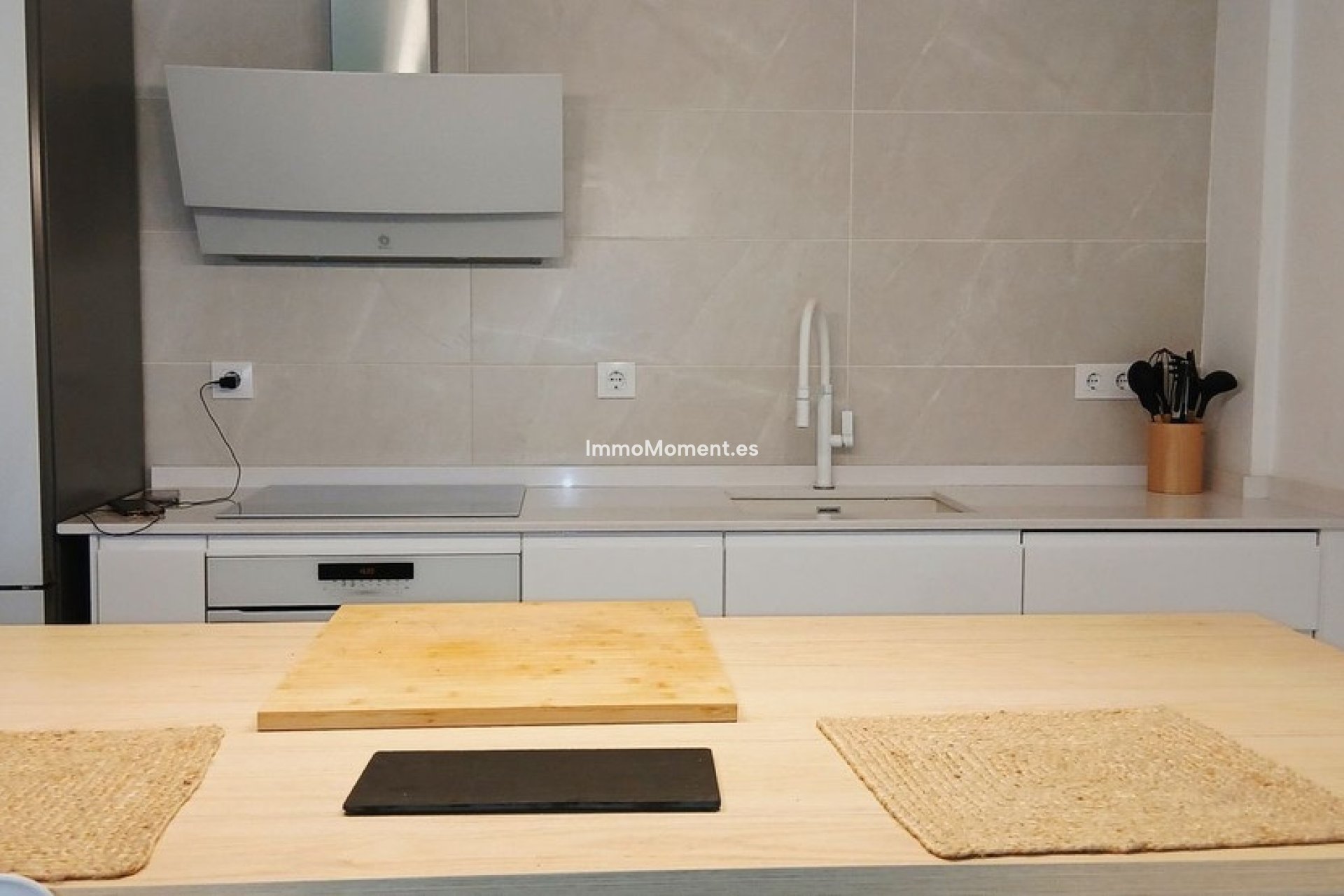 Resale - Apartment - Inland  - Alhaurín de la Torre