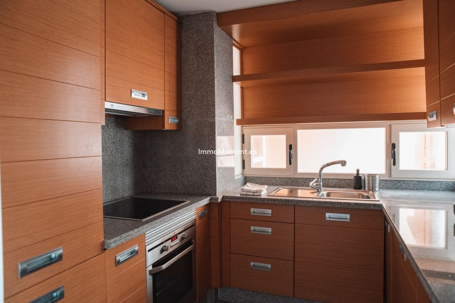 Resale - Apartment - Inland  - Alhaurín de la Torre