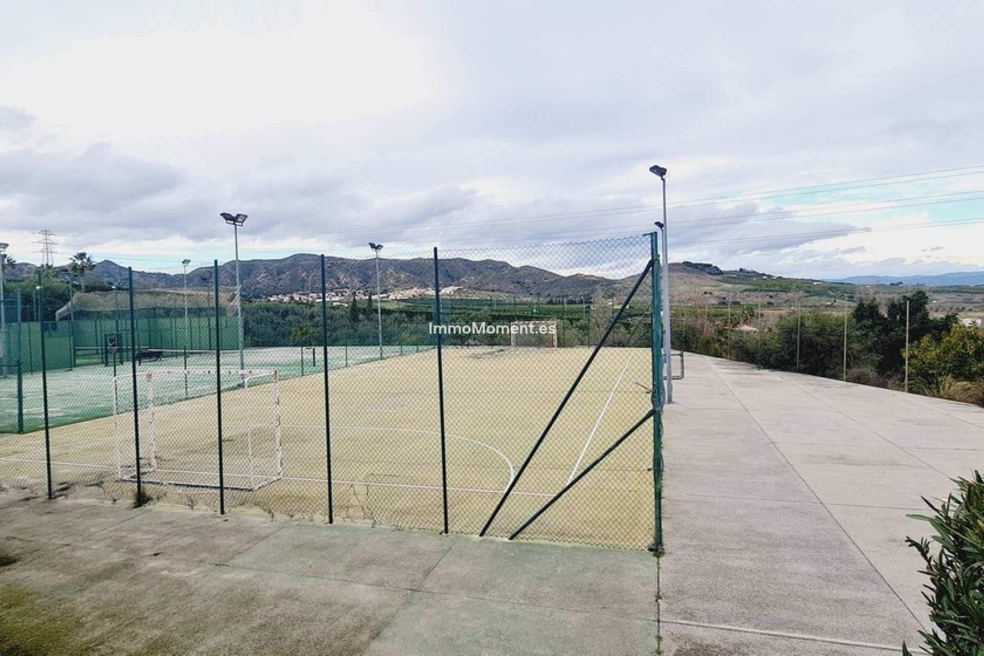 Resale - Apartment - Inland  - Alhaurín de la Torre