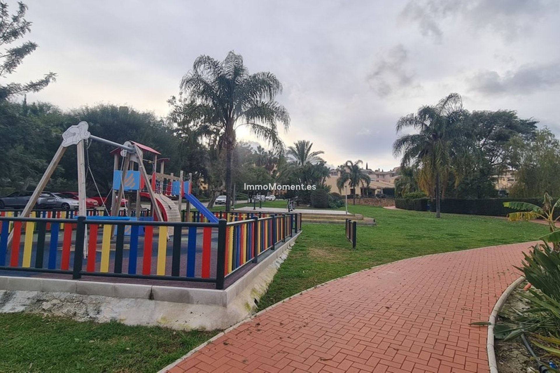 Resale - Apartment - Inland  - Alhaurín de la Torre