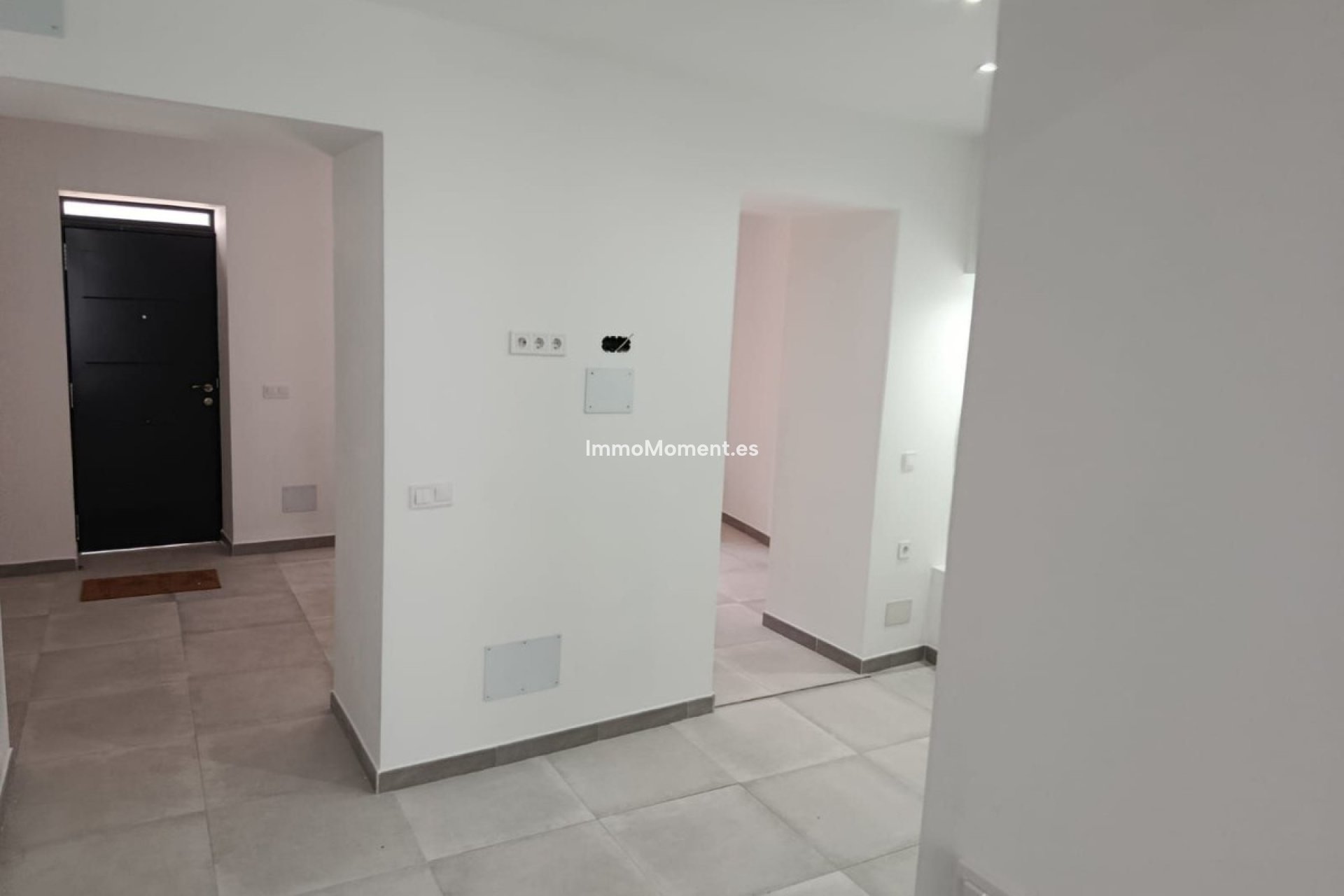 Resale - Apartment - Inland  - Alhaurín el Grande Centro