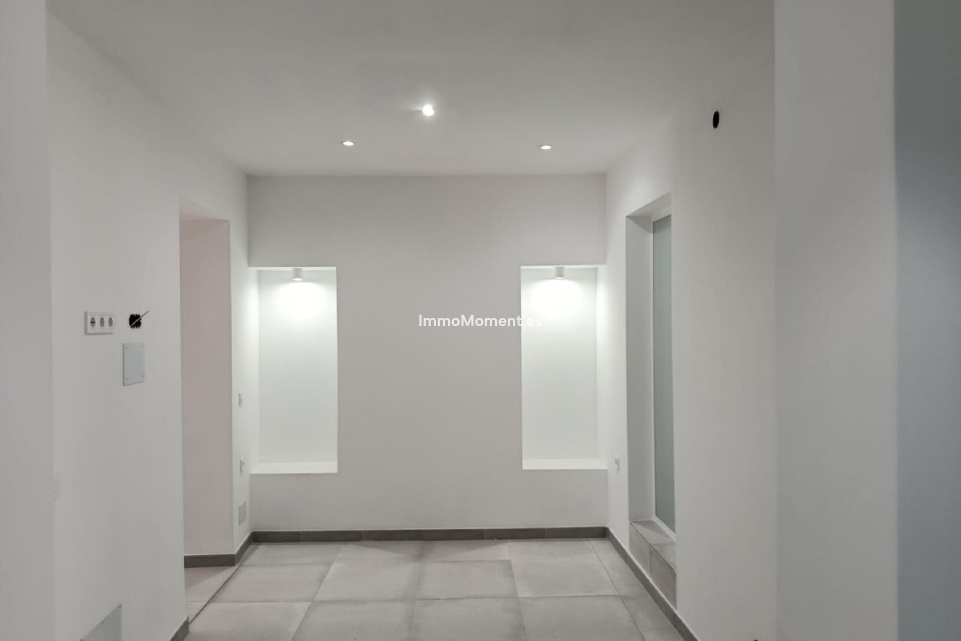 Resale - Apartment - Inland  - Alhaurín el Grande Centro