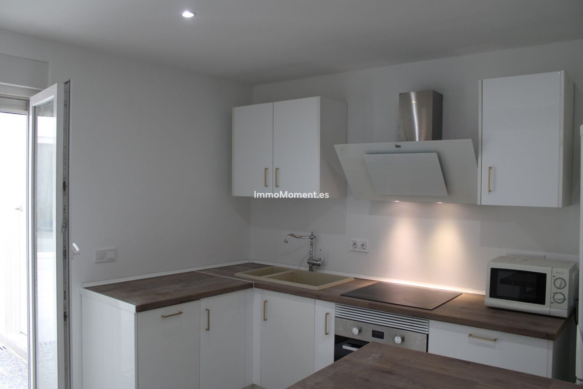 Resale - Apartment - Inland  - Alhaurín el Grande Centro