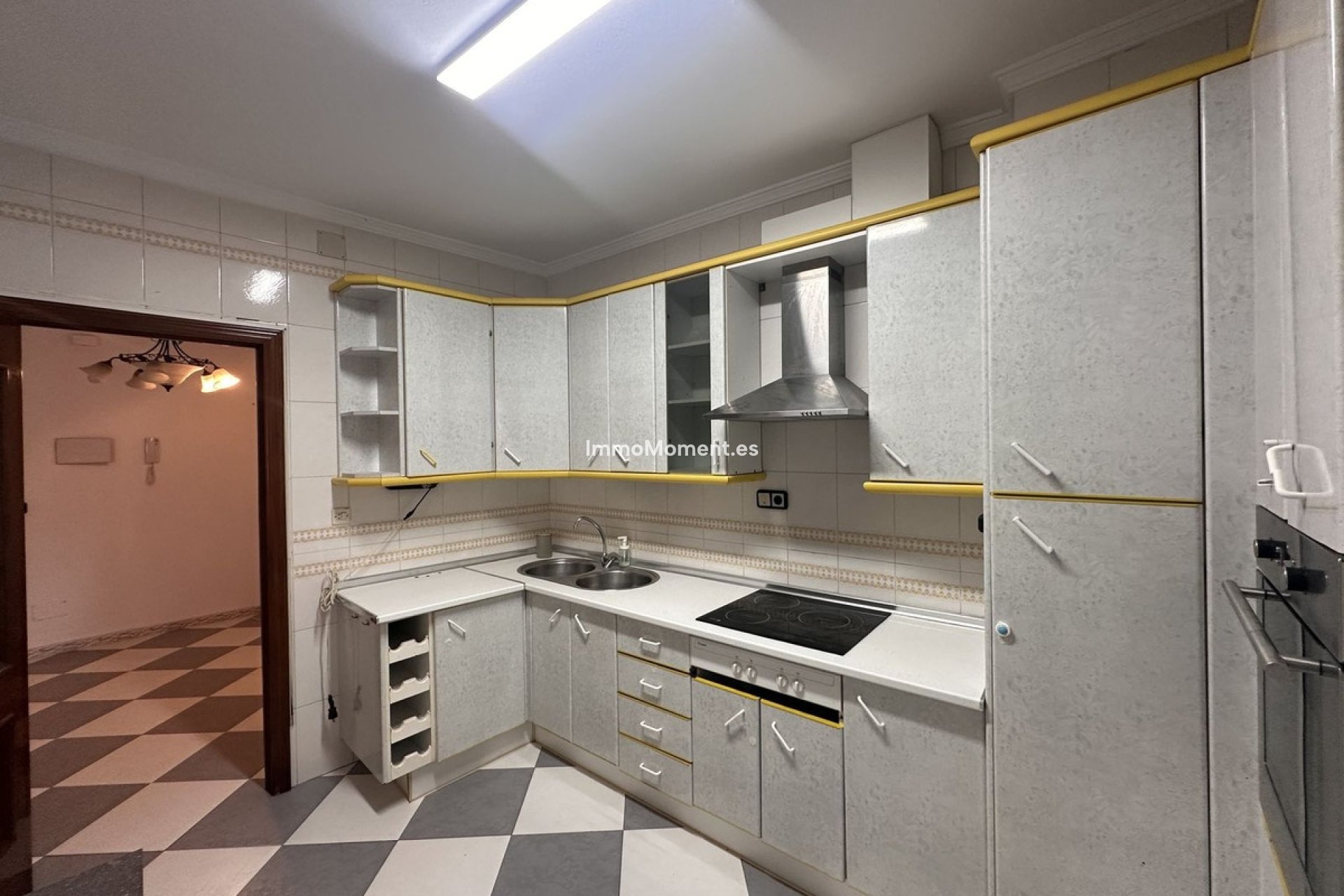 Resale - Apartment - Inland  - Alhaurín el Grande Centro