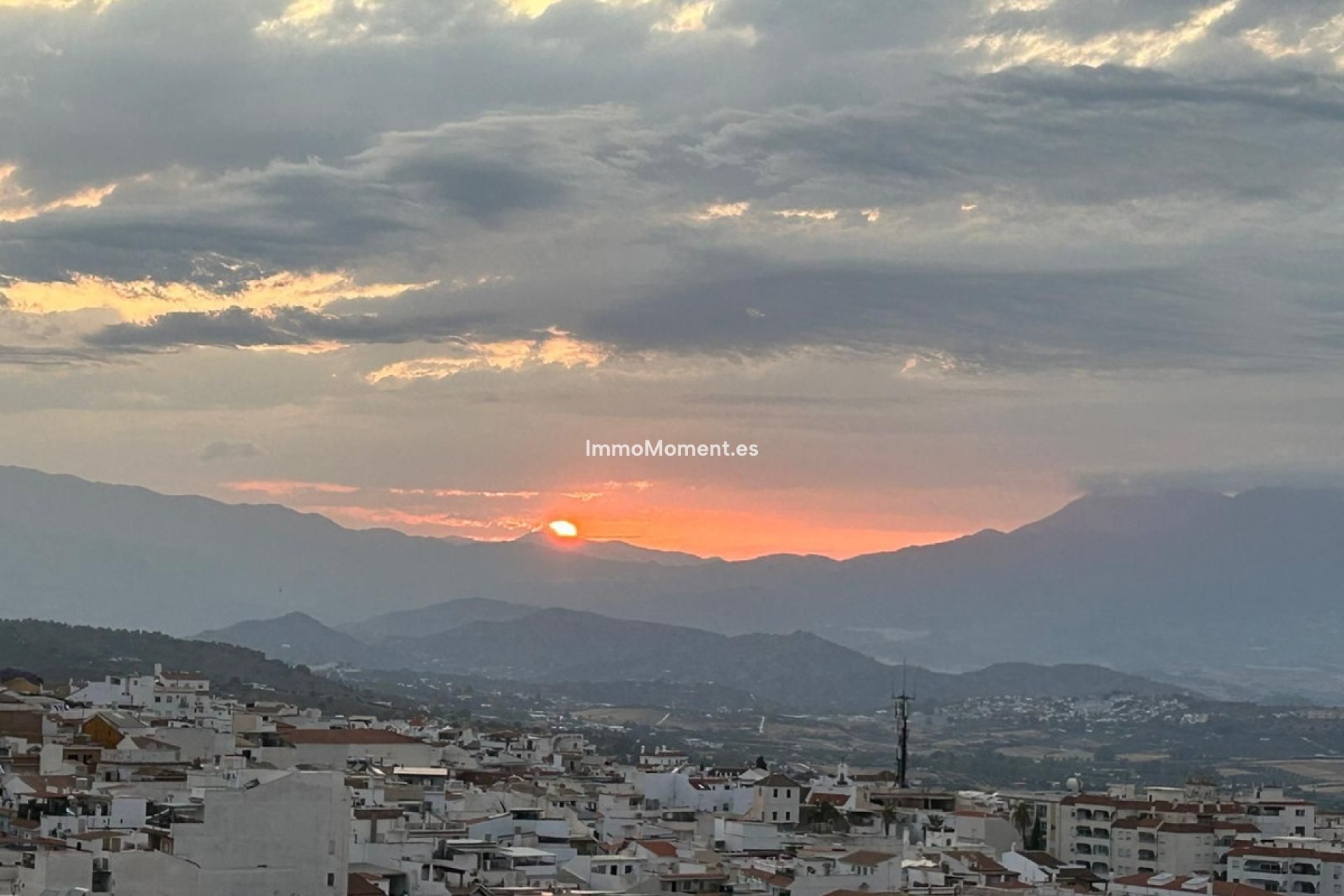 Resale - Apartment - Inland  - Alhaurín el Grande Centro