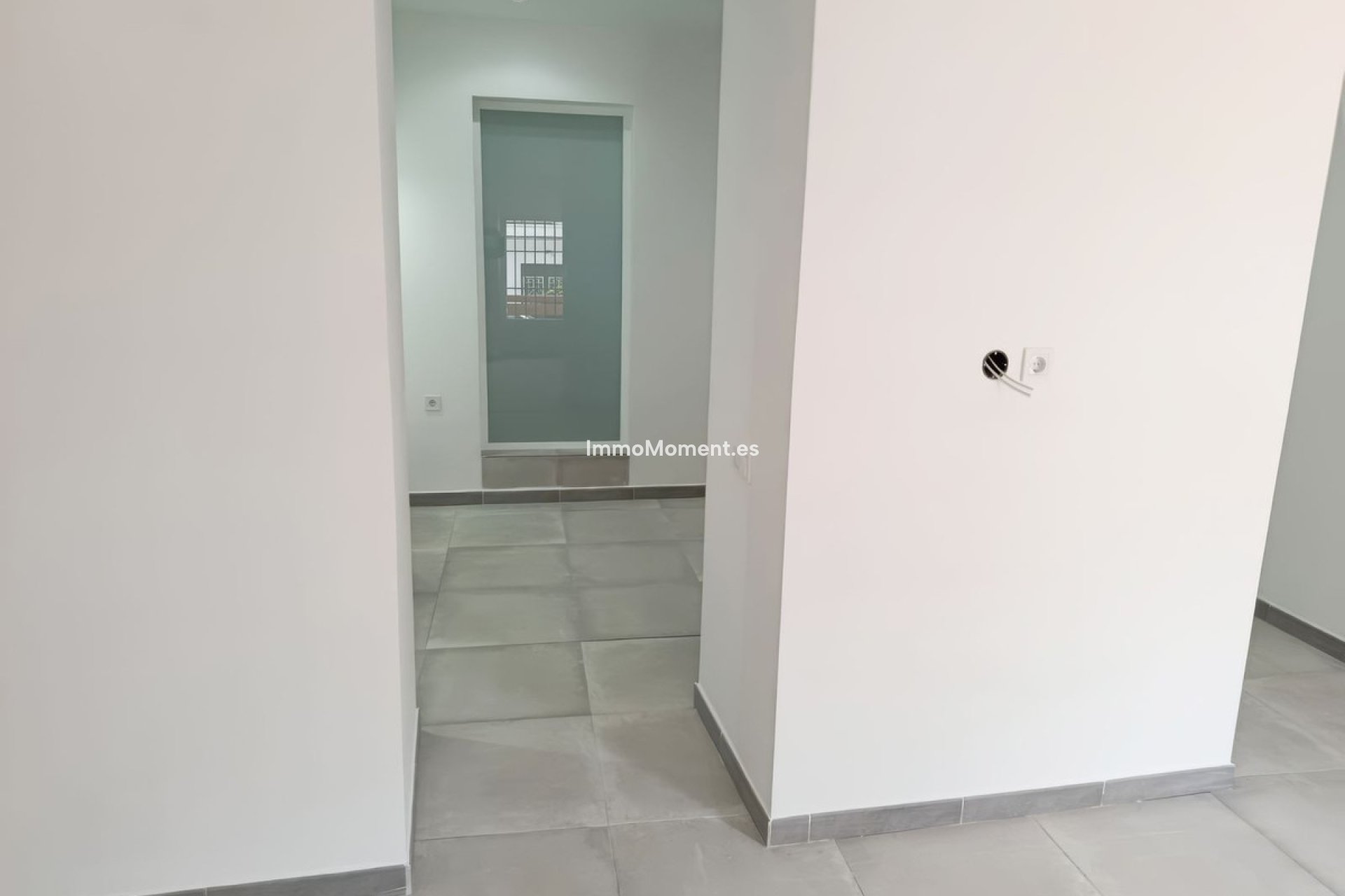 Resale - Apartment - Inland  - Alhaurín el Grande Centro