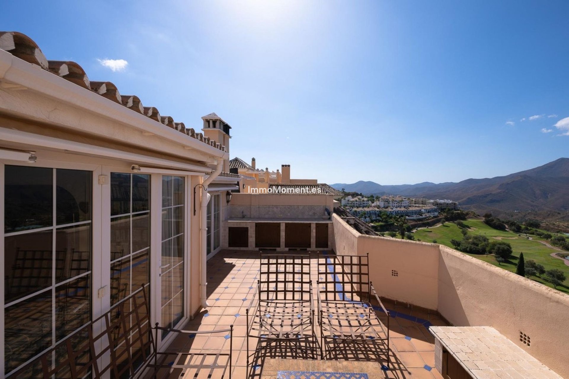 Resale - Apartment - Inland  - Alhaurín el Grande Centro