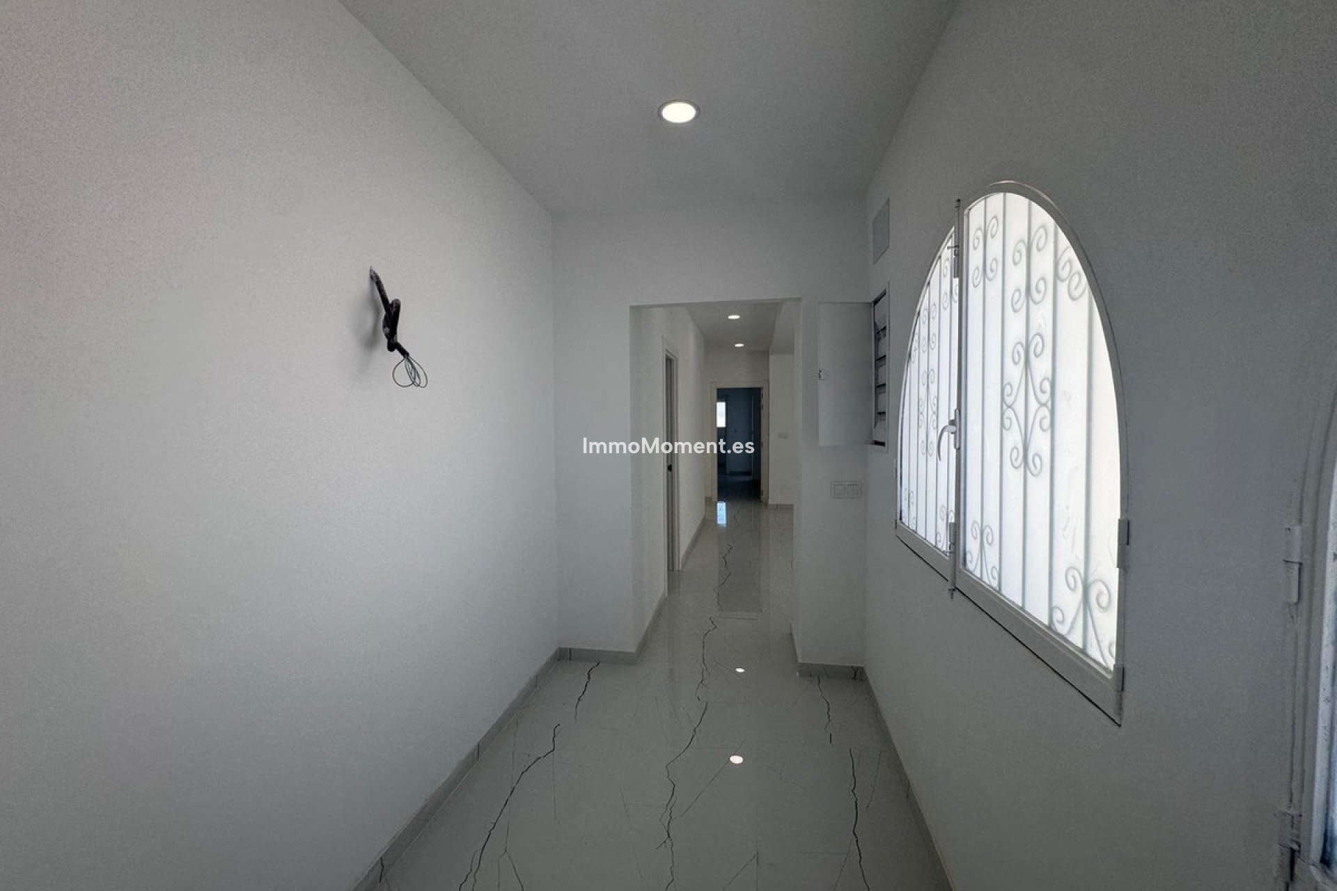 Resale - Apartment - Inland  - Alhaurín el Grande Centro