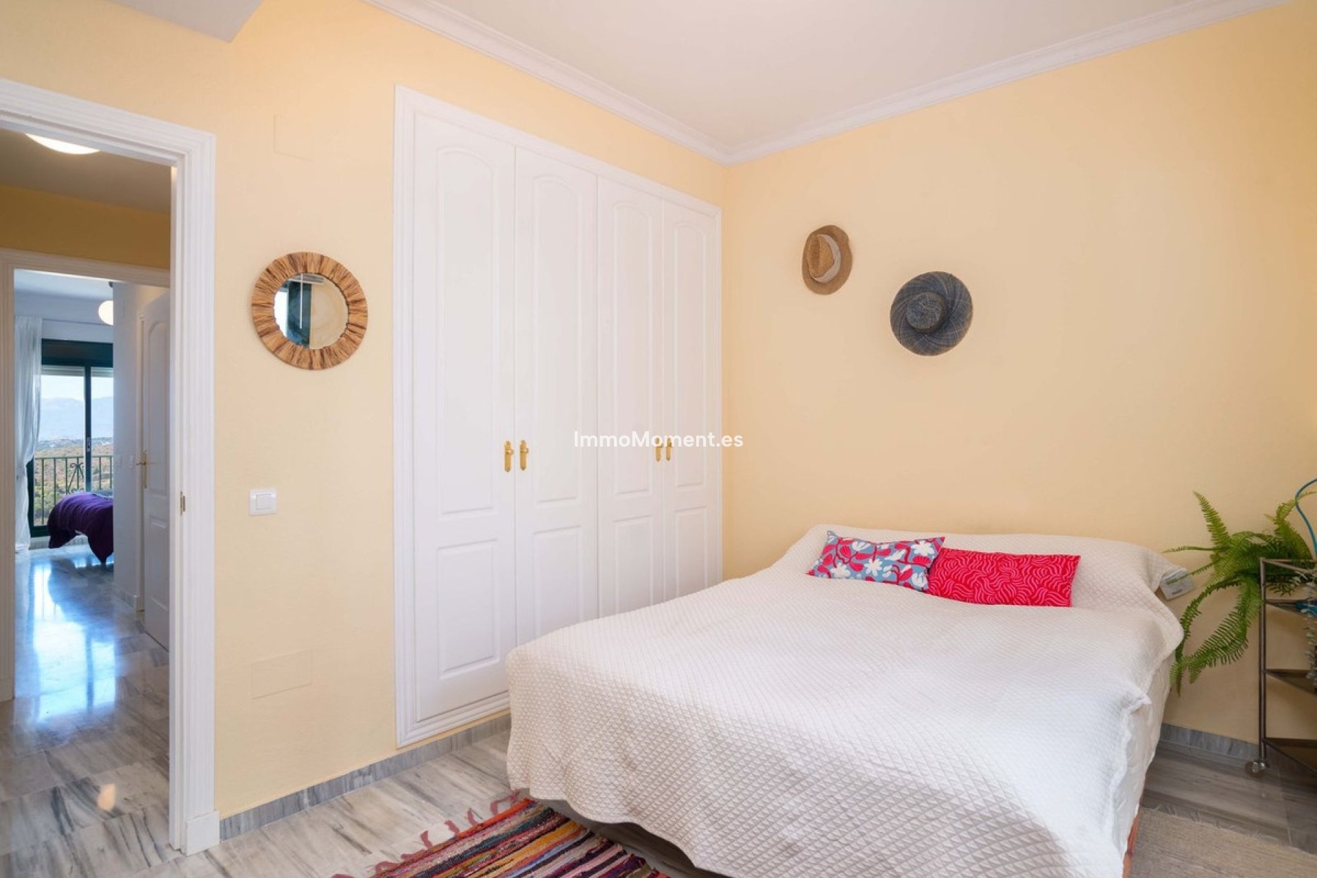 Resale - Apartment - Inland  - Alhaurín Golf