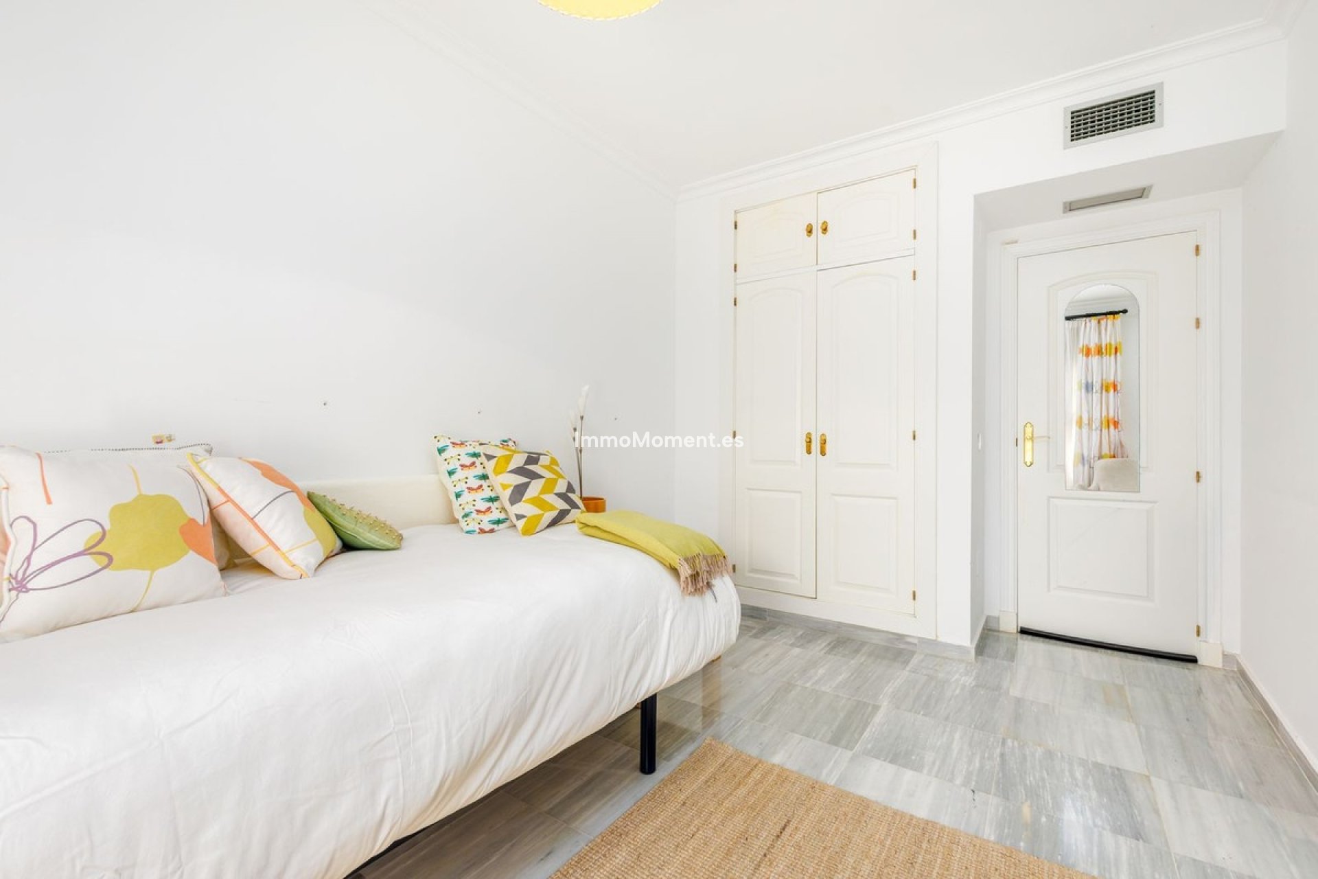 Resale - Apartment - Inland  - Alhaurín Golf