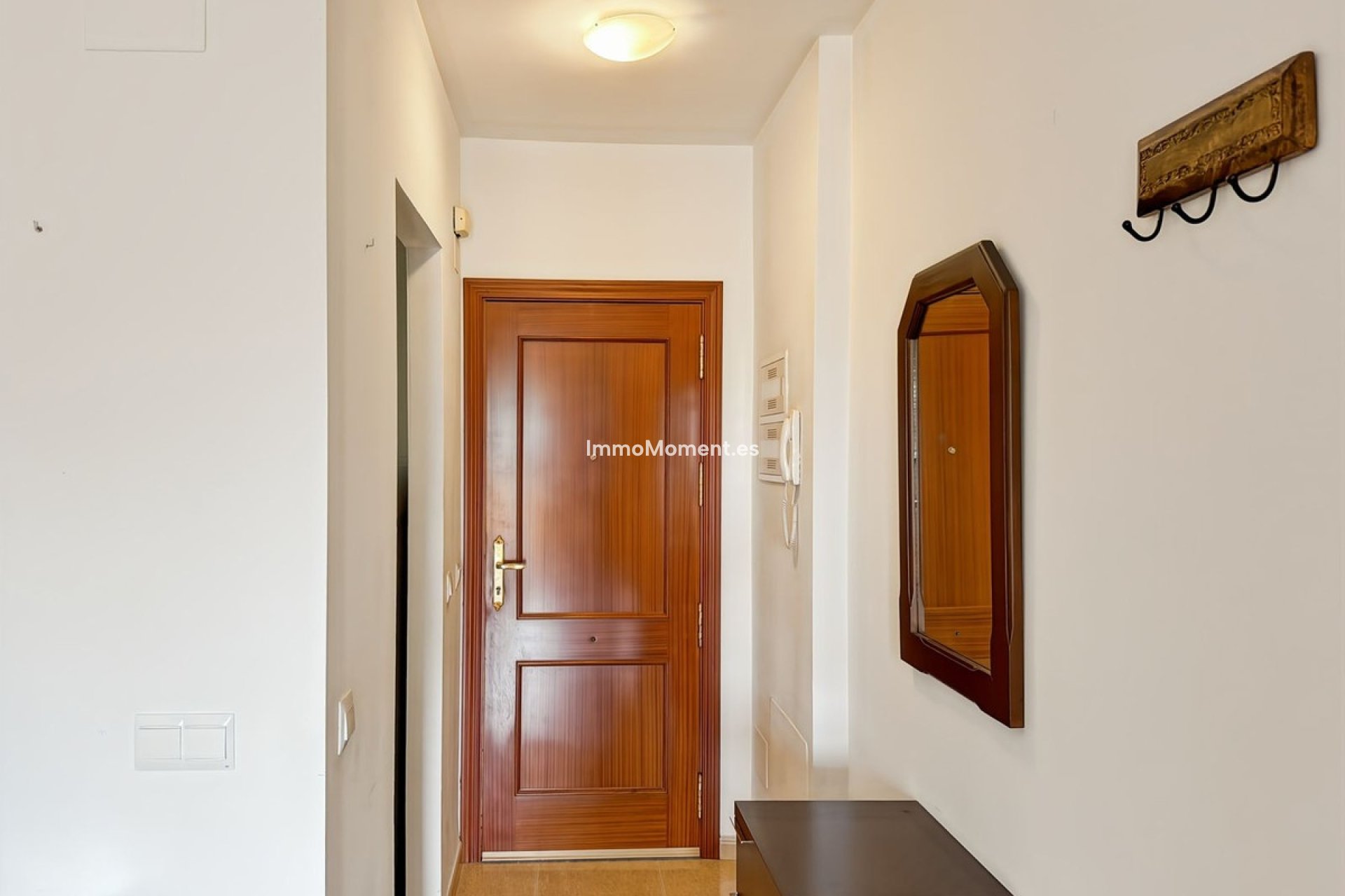 Resale - Apartment - Inland  - Almogía