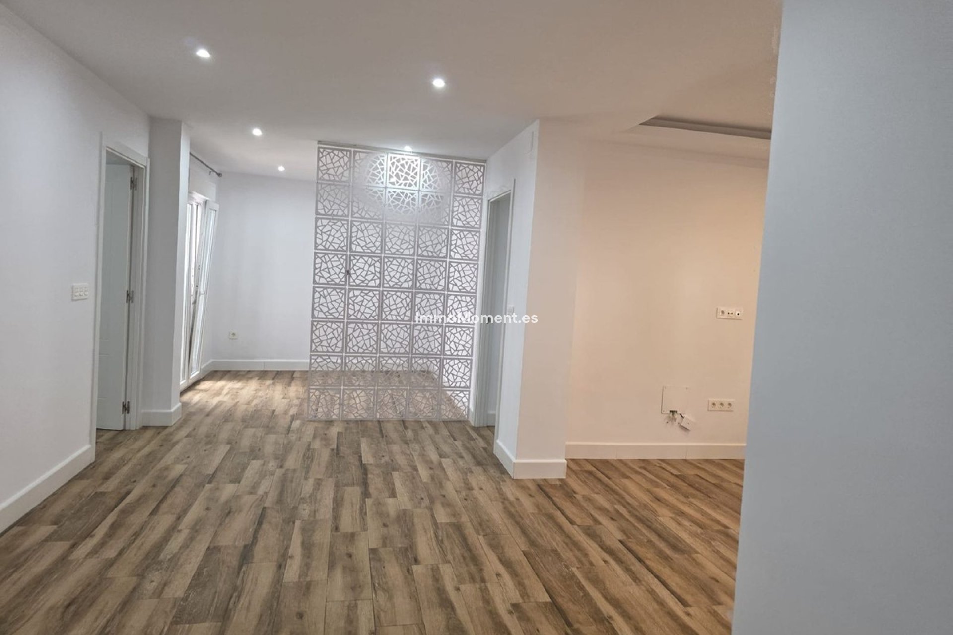 Resale - Apartment - Inland  - Coín