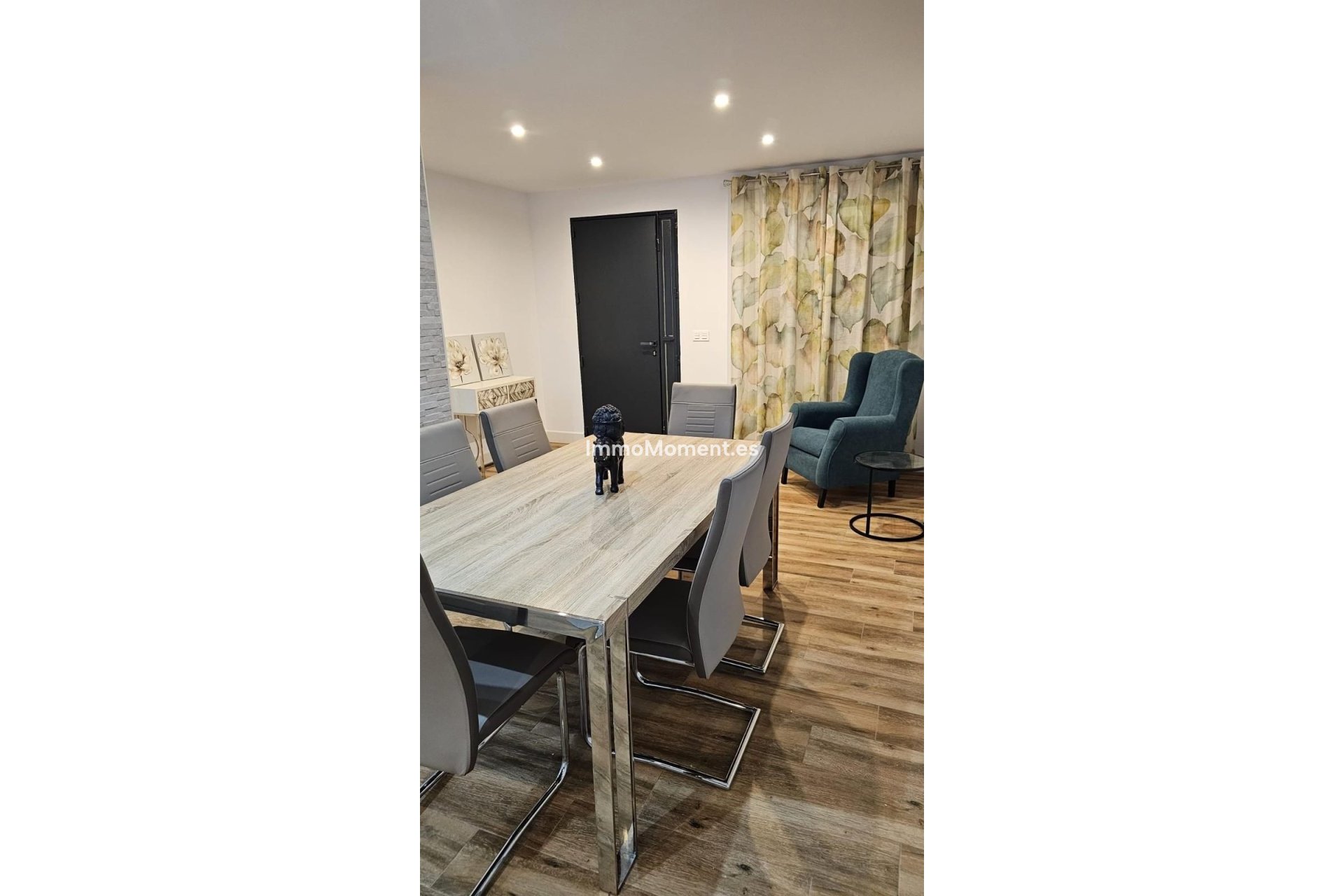 Resale - Apartment - Inland  - Coín