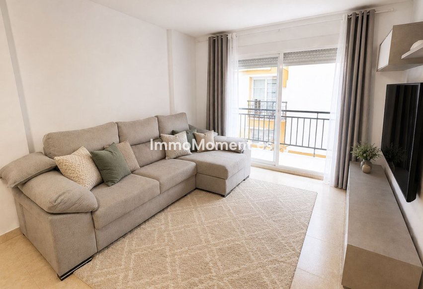 Resale - Apartment - Inland  - Guaro