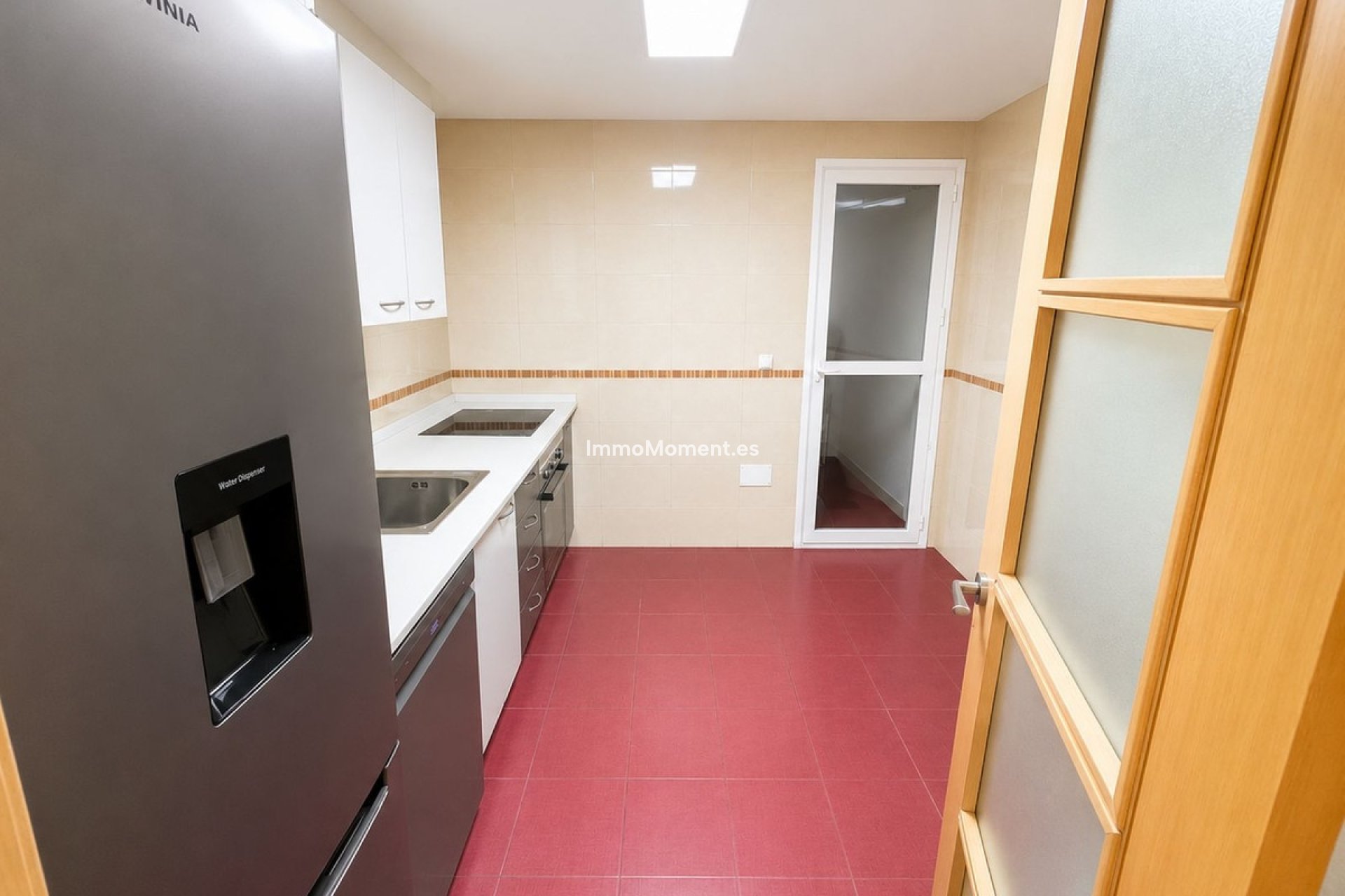 Resale - Apartment - Inland  - Guaro