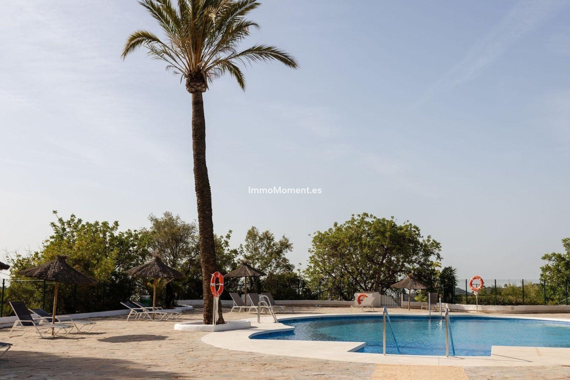 Resale - Apartment - Inland  - Istán