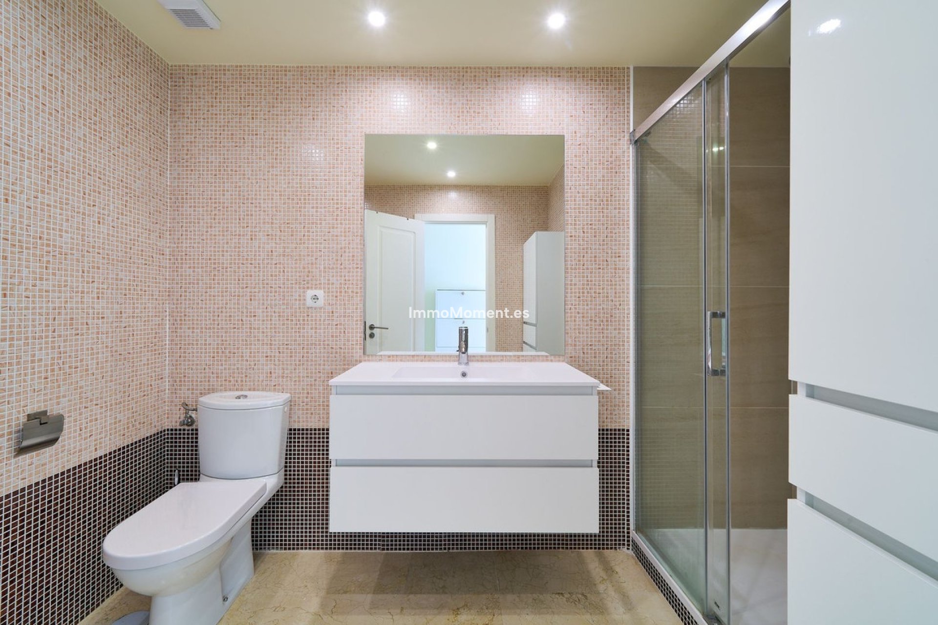 Resale - Apartment - Inland  - Istán