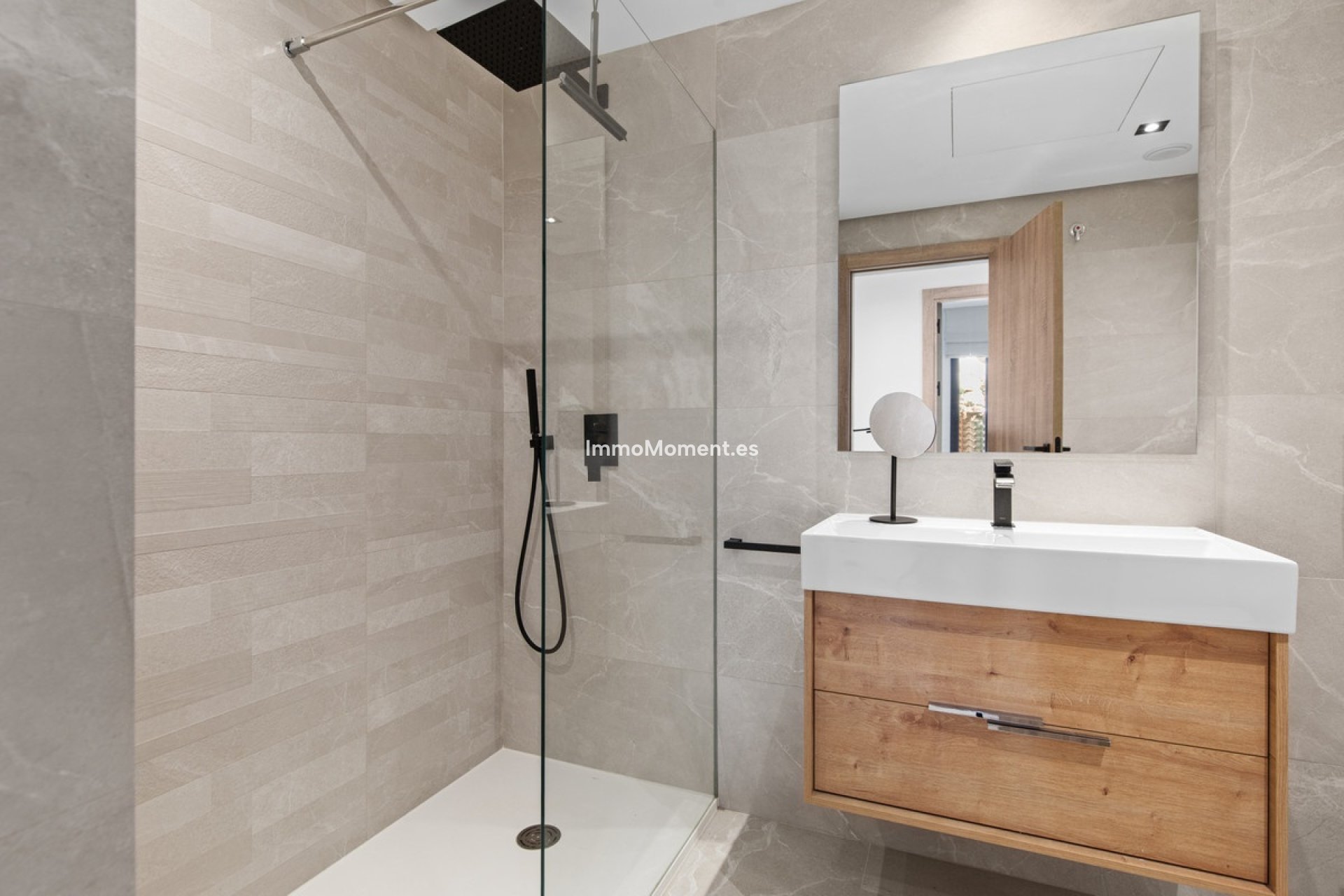 Resale - Apartment - Inland  - Istán