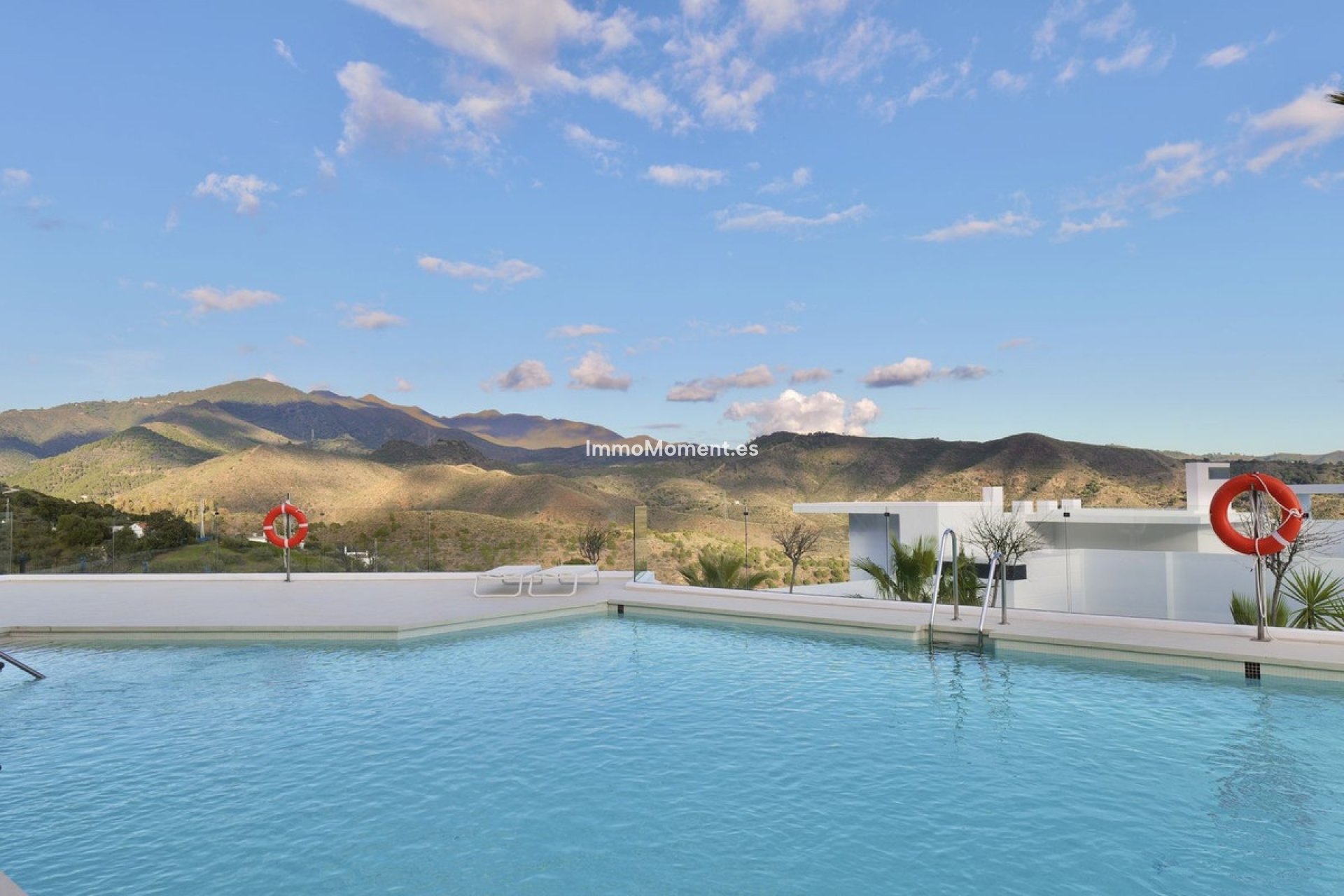 Resale - Apartment - Inland  - Ojén