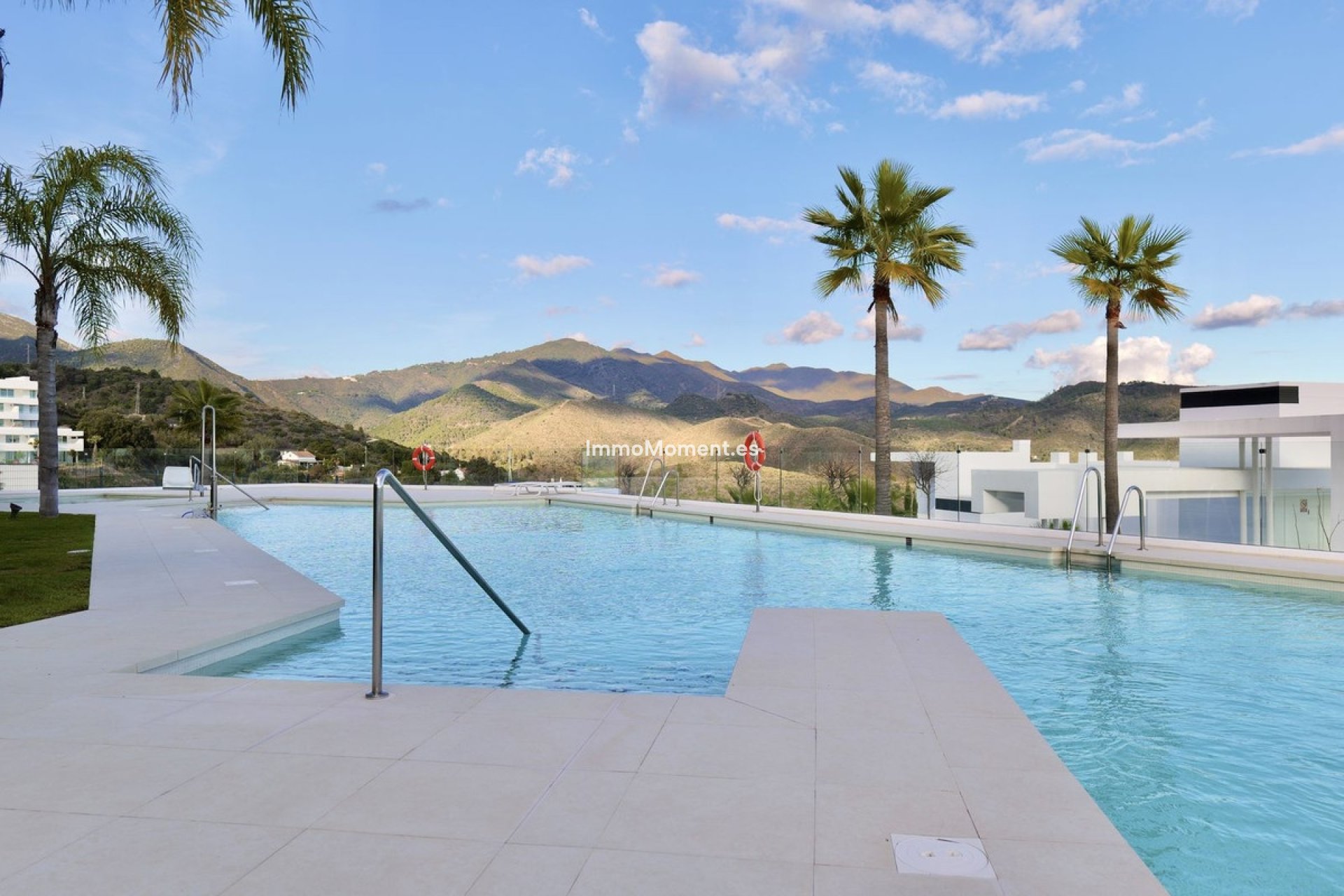 Resale - Apartment - Inland  - Ojén