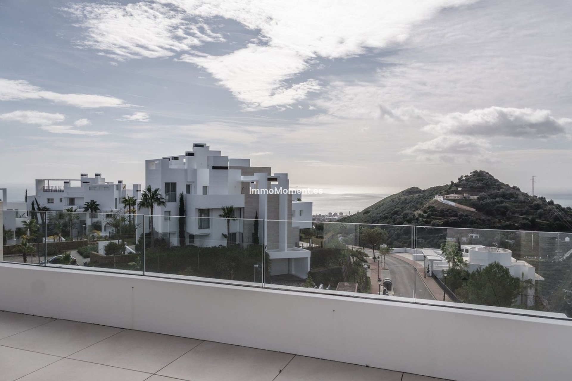 Resale - Apartment - Inland  - Ojén