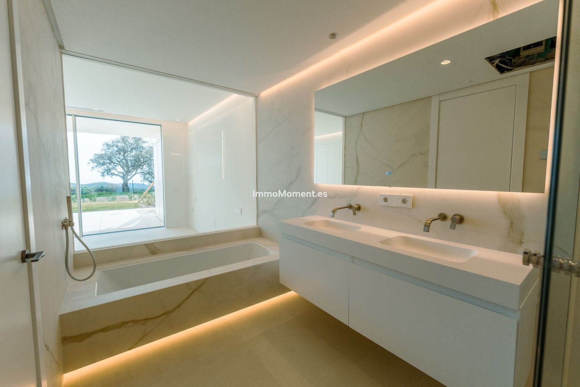 Resale - Apartment - Inland  - Ojén