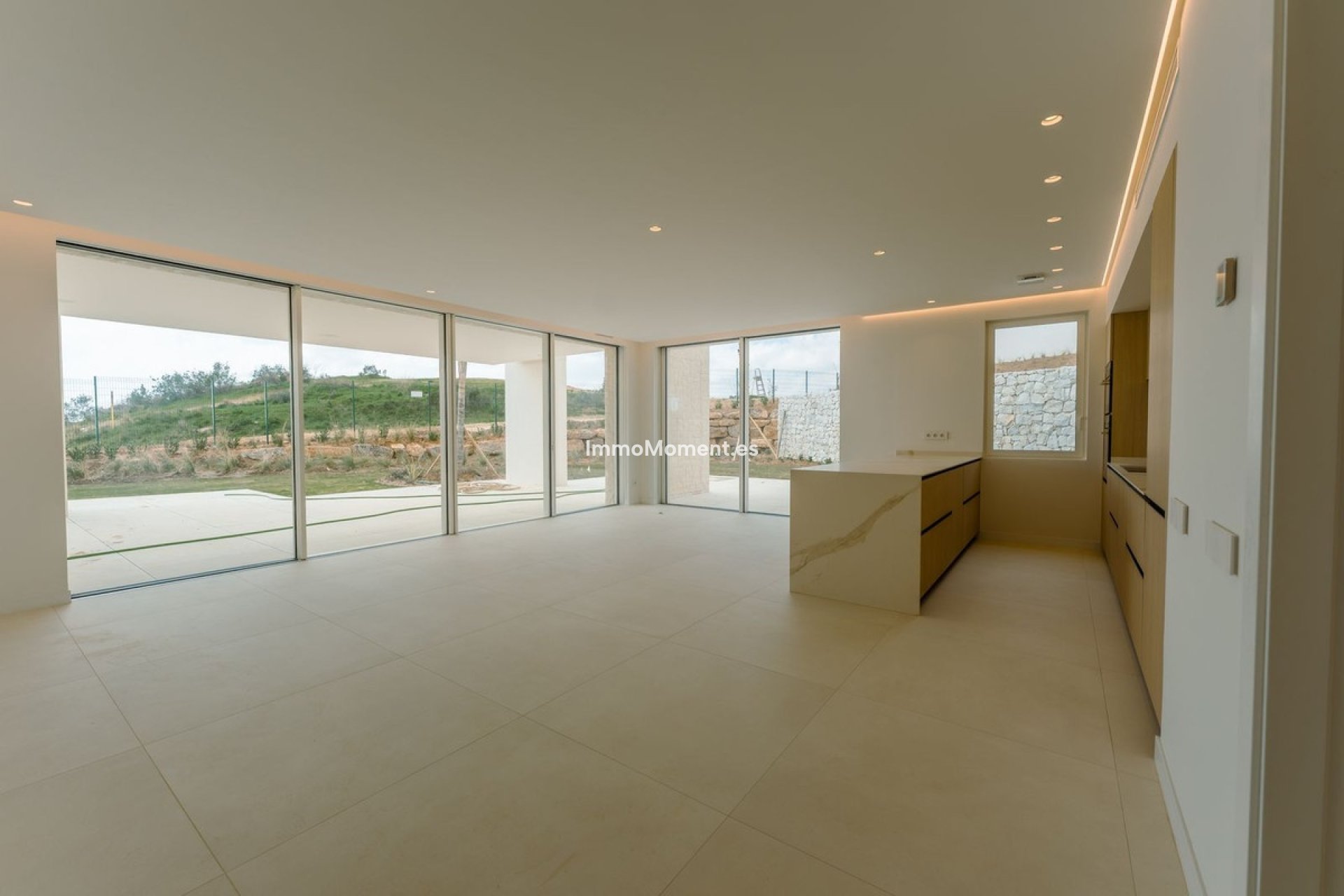 Resale - Apartment - Inland  - Ojén