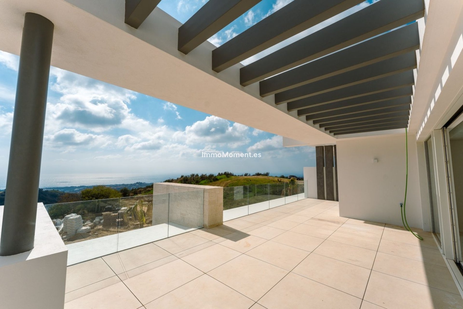 Resale - Apartment - Inland  - Ojén