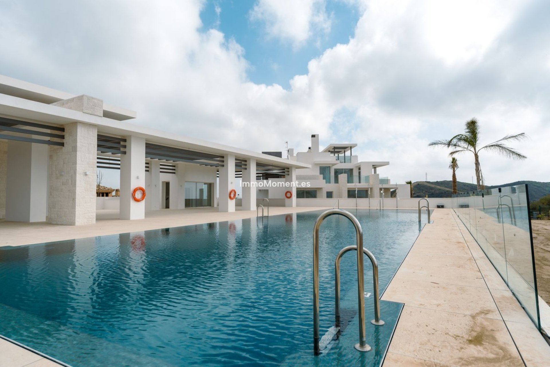 Resale - Apartment - Inland  - Ojén