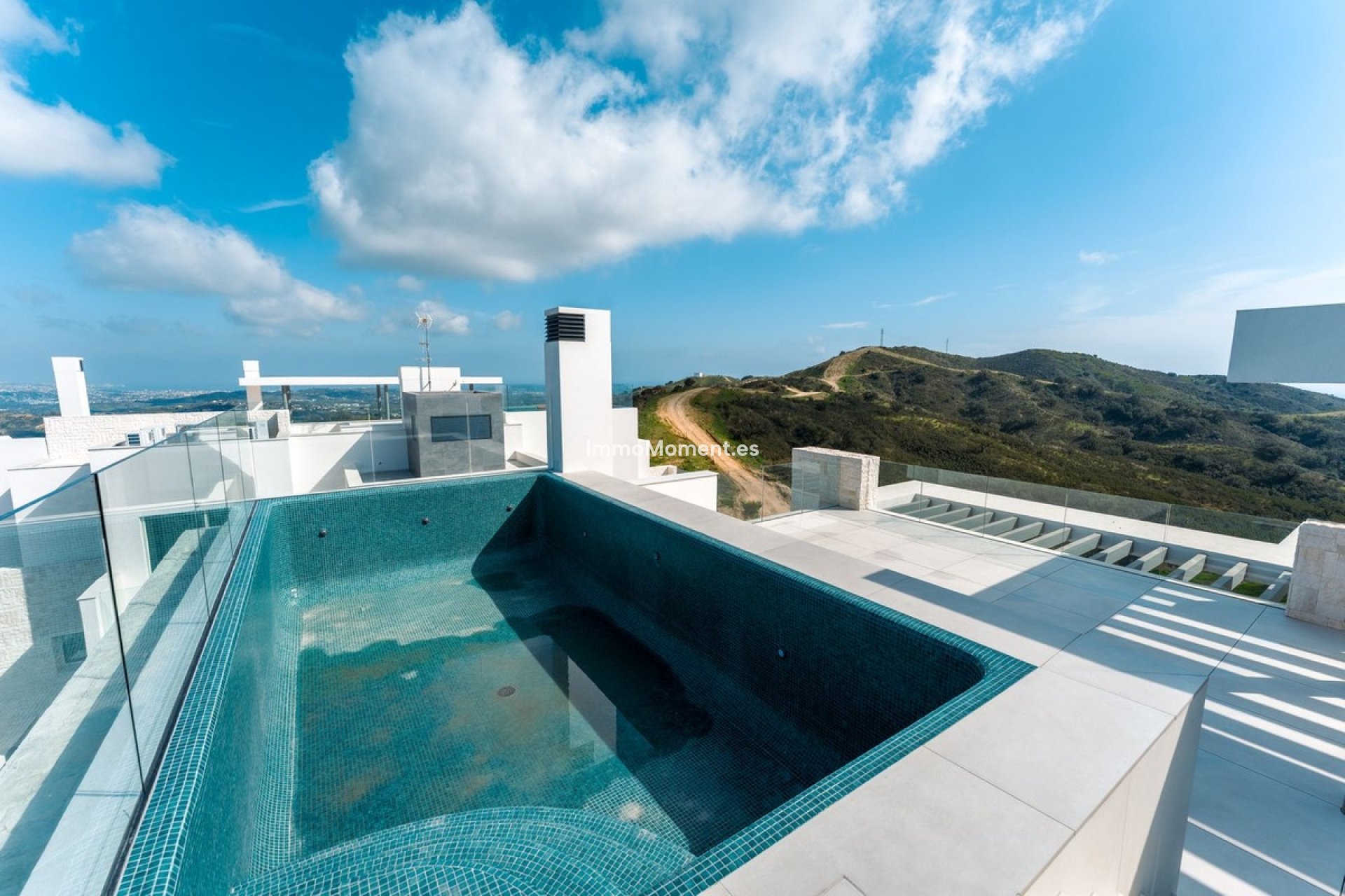 Resale - Apartment - Inland  - Ojén