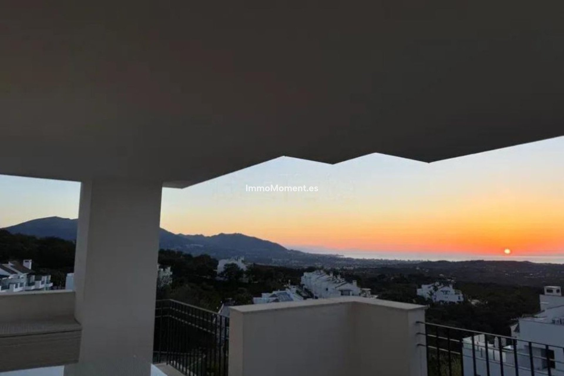 Resale - Apartment - Inland  - Ojén