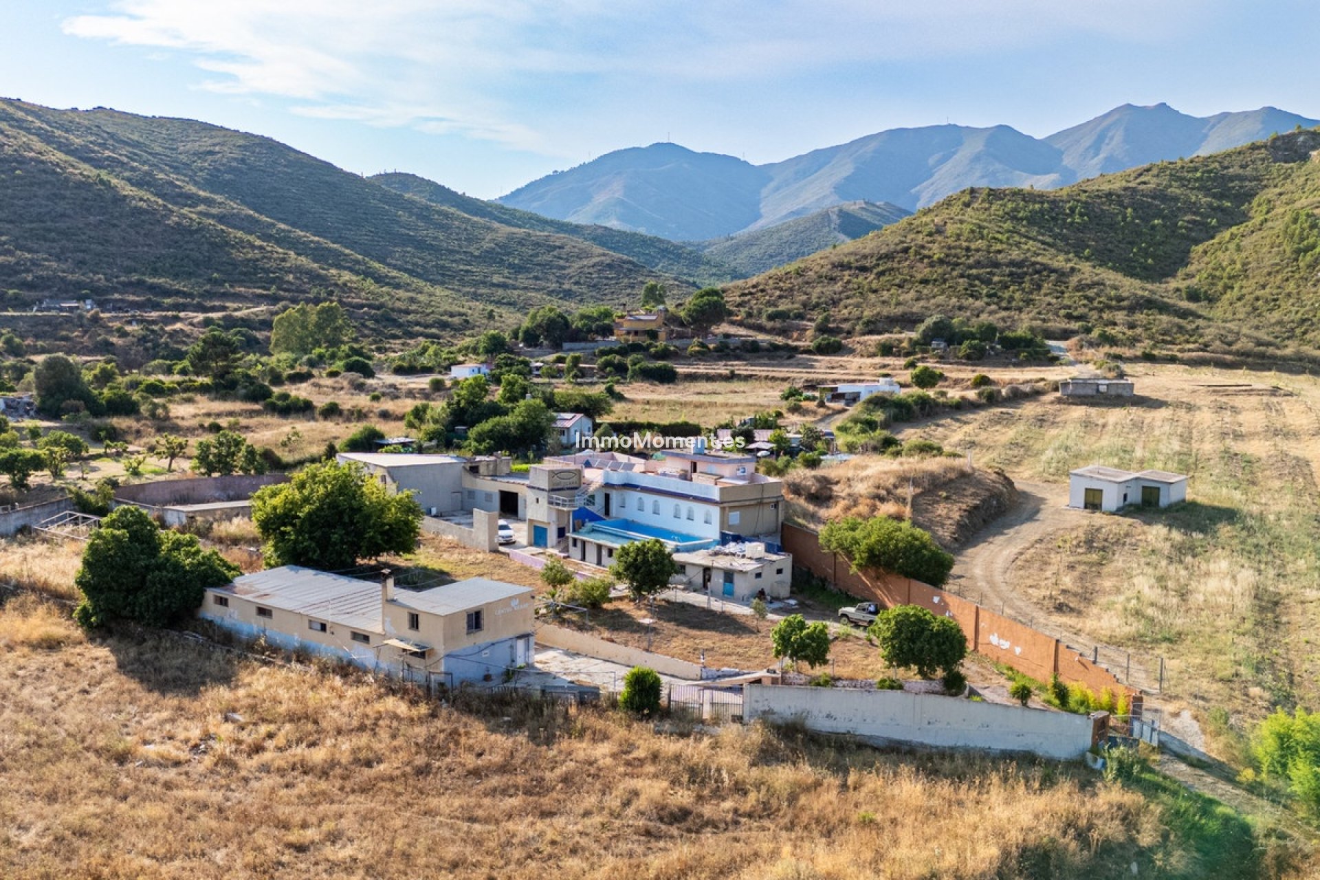 Resale - Apartment - Inland  - Ojén