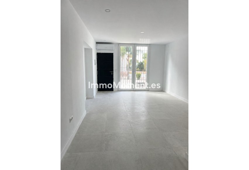 Resale - Apartment - Málaga - Bajondillo