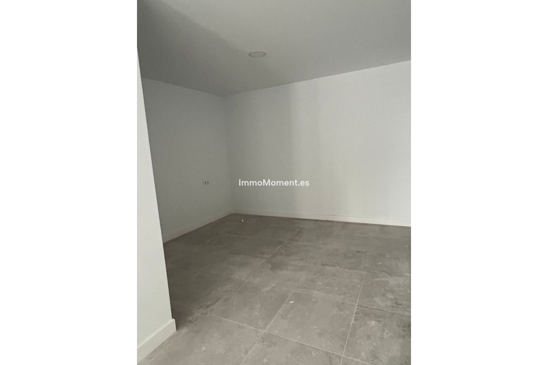 Resale - Apartment - Málaga - Bajondillo