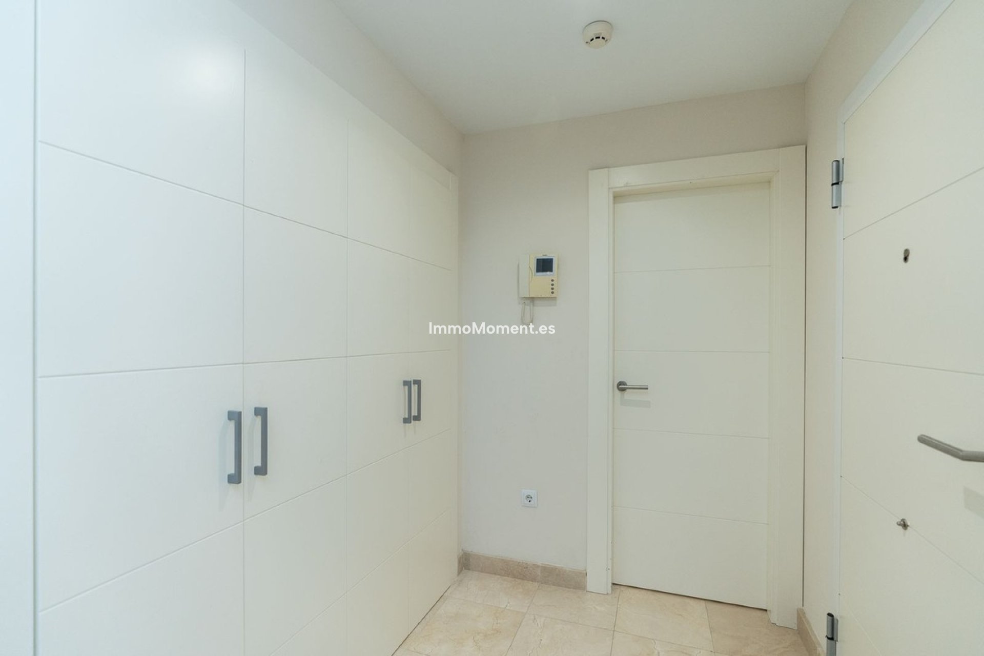Resale - Apartment - Málaga - Benahavís