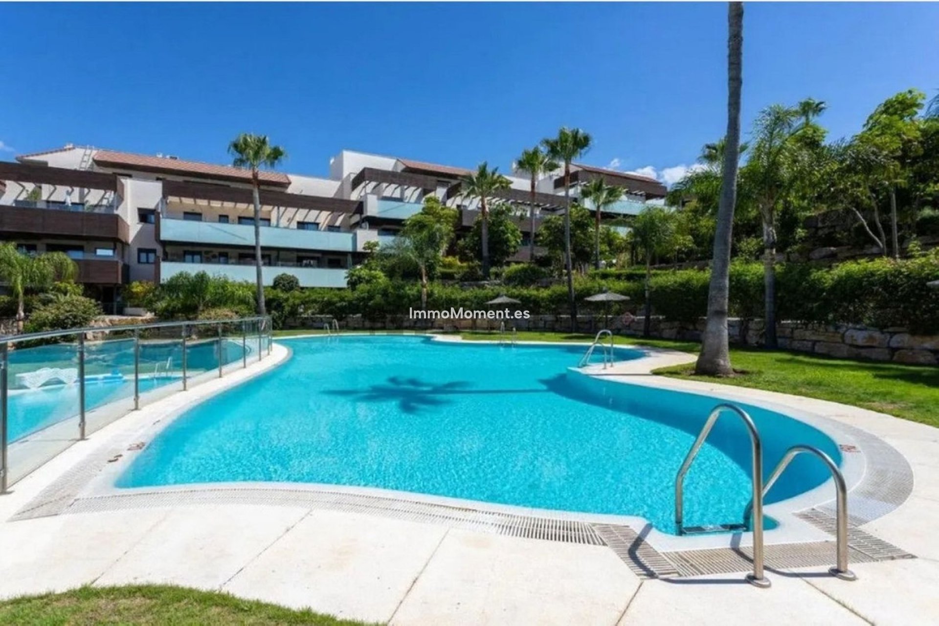 Resale - Apartment - Málaga - Benahavís