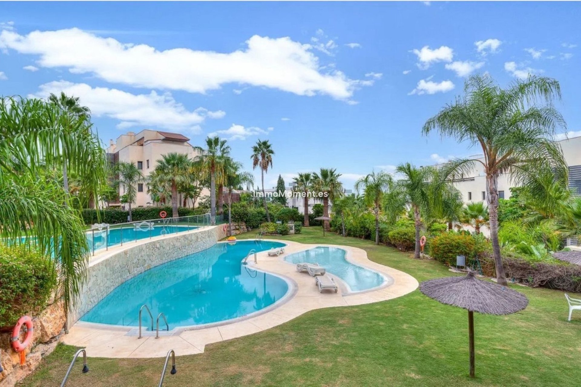 Resale - Apartment - Málaga - Benahavís