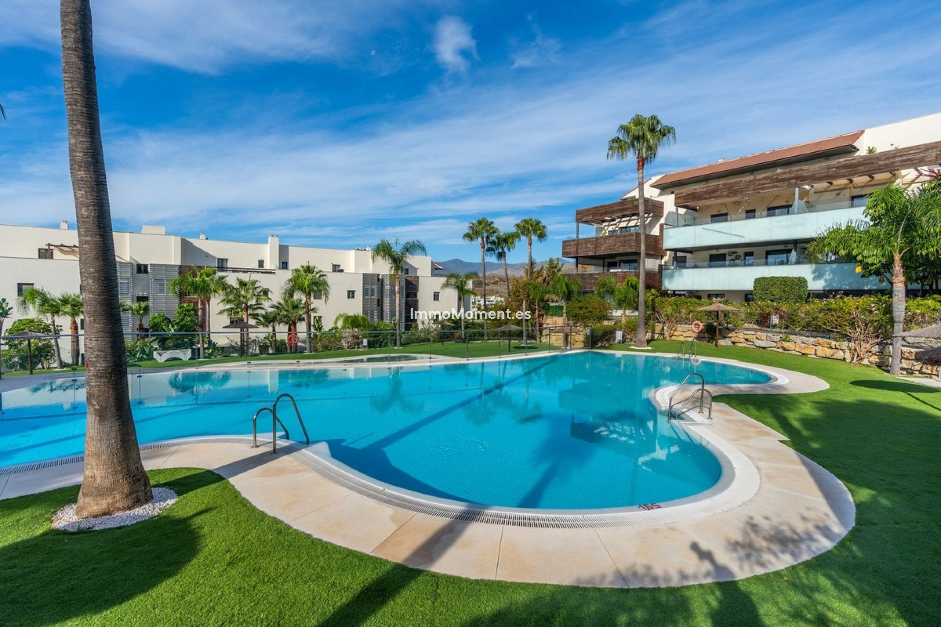 Resale - Apartment - Málaga - Benahavís