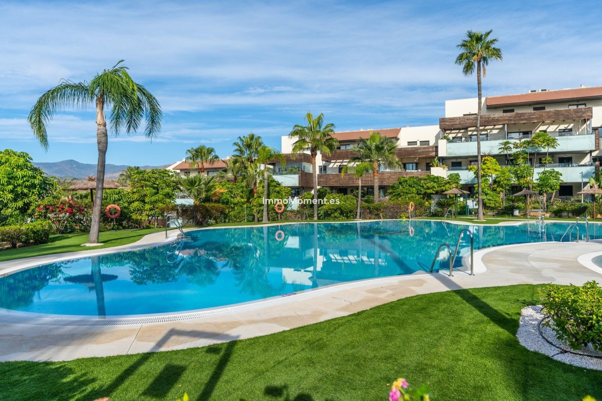 Resale - Apartment - Málaga - Benahavís