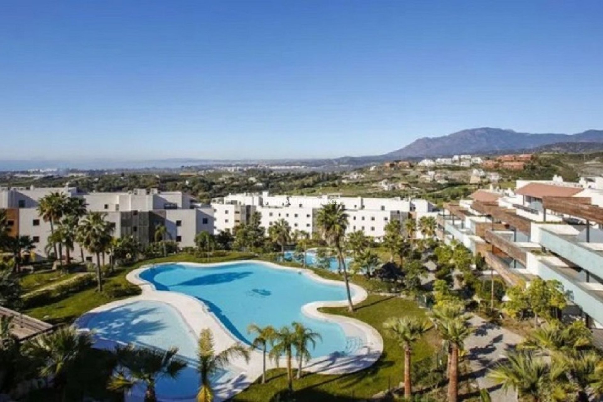 Resale - Apartment - Málaga - Benahavís