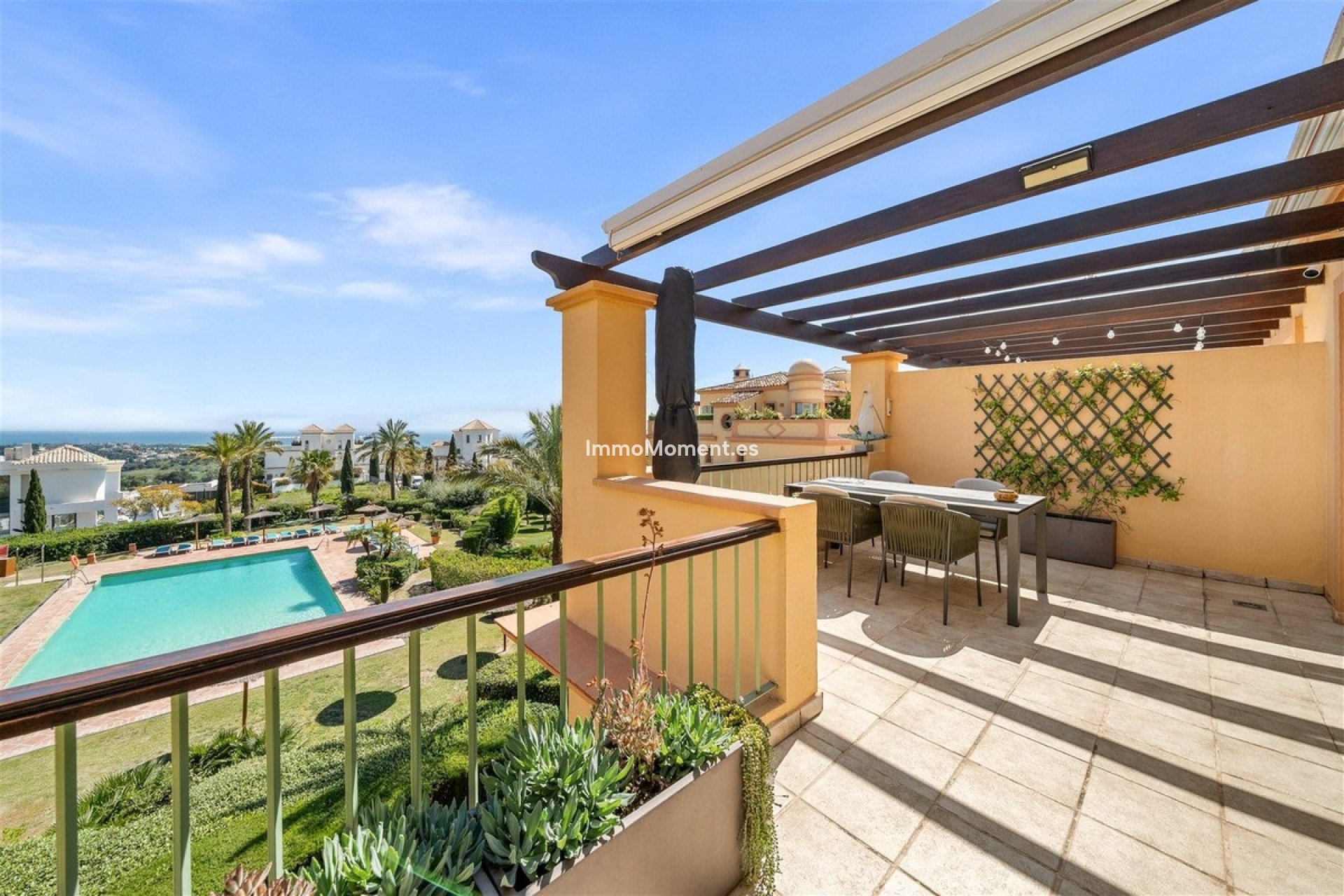 Resale - Apartment - Málaga - Benahavís